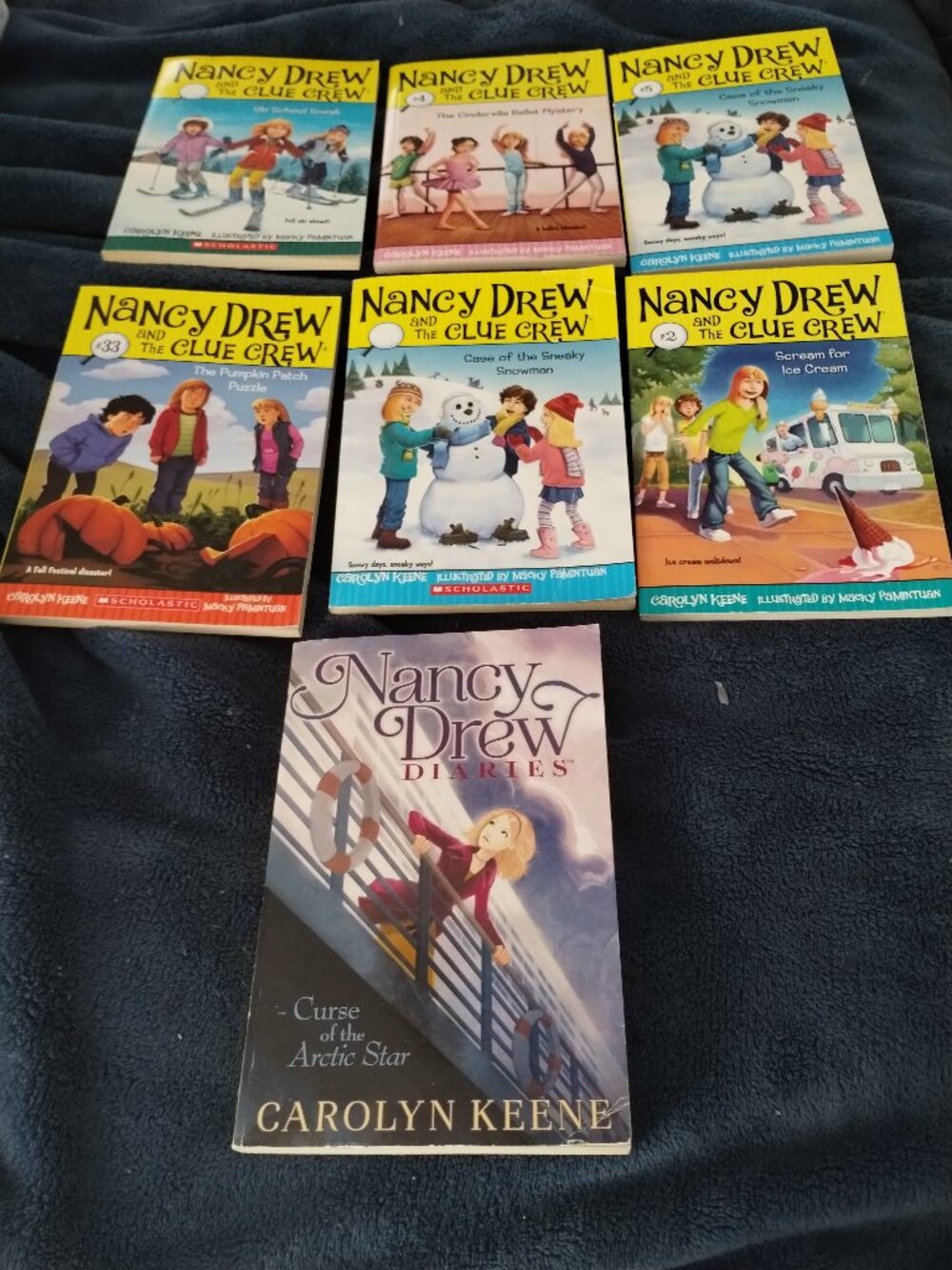 Nancy Drew chapter books,set of 7
